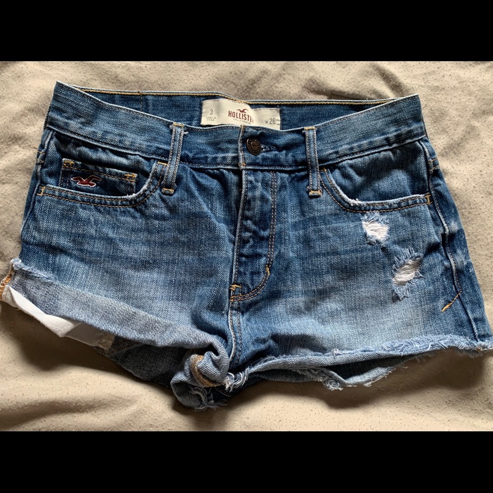 Size 3 Hollister Jean Shorts